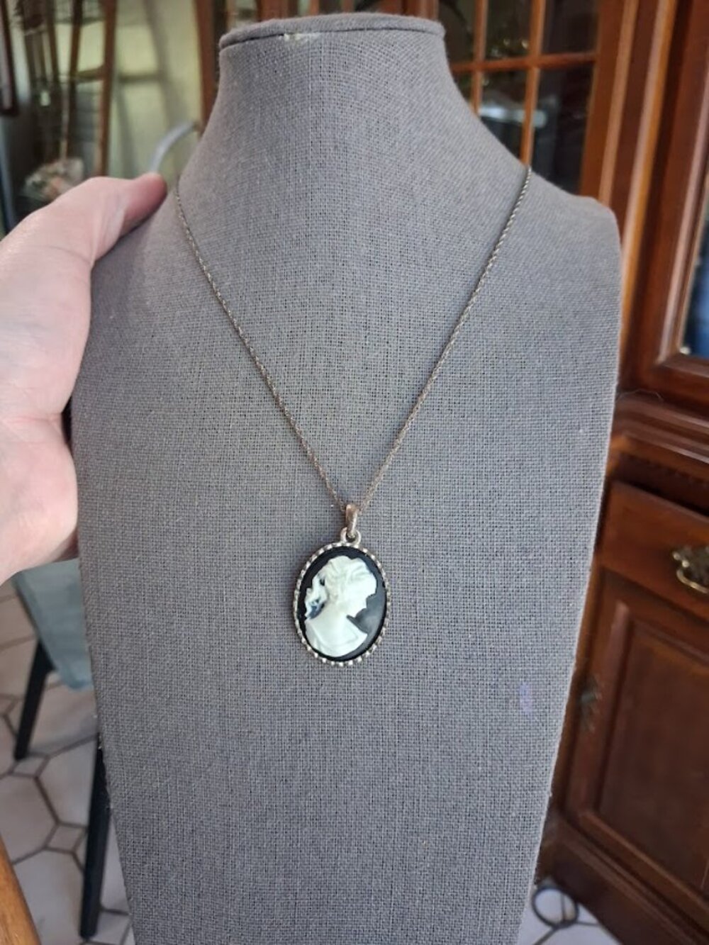 20 inch Cameo necklace